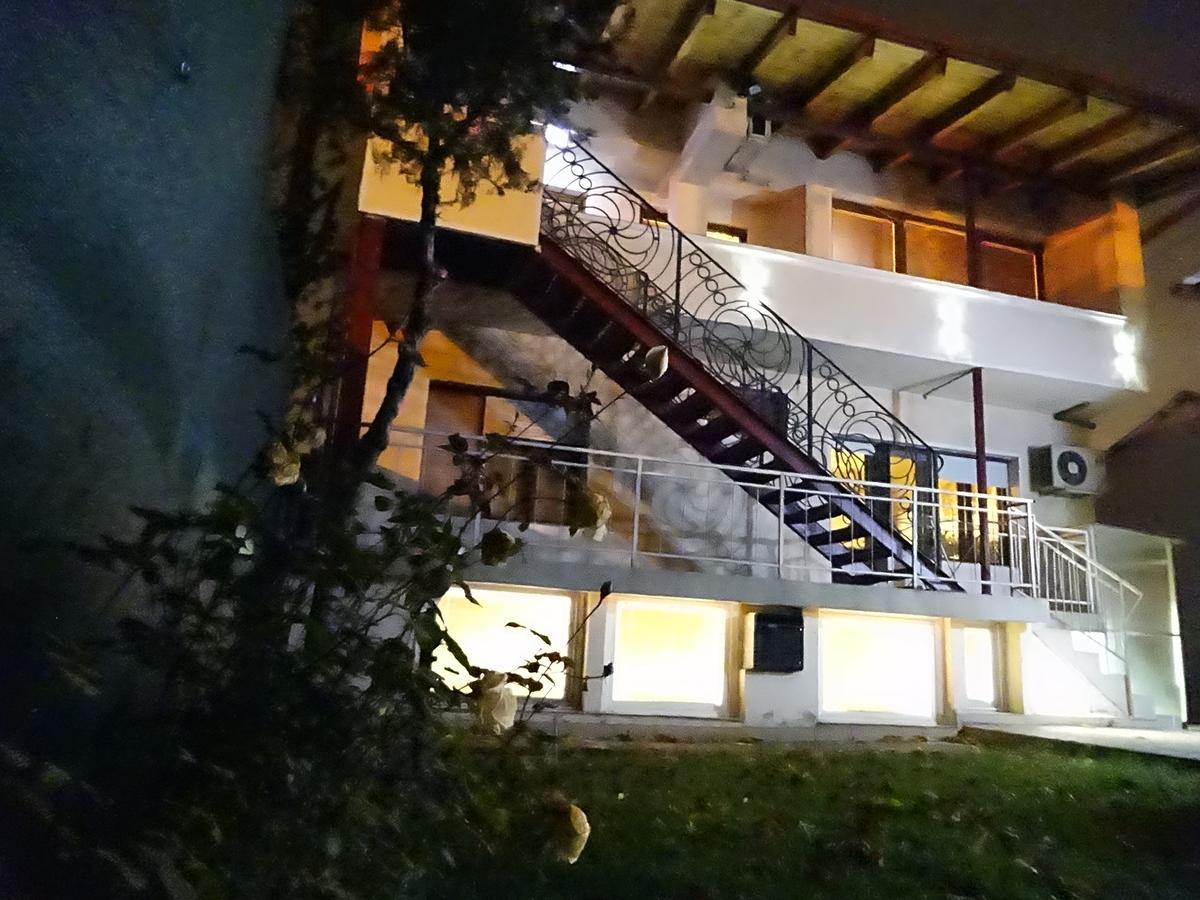 Jasmin White Apartment Skopje Eksteriør bilde