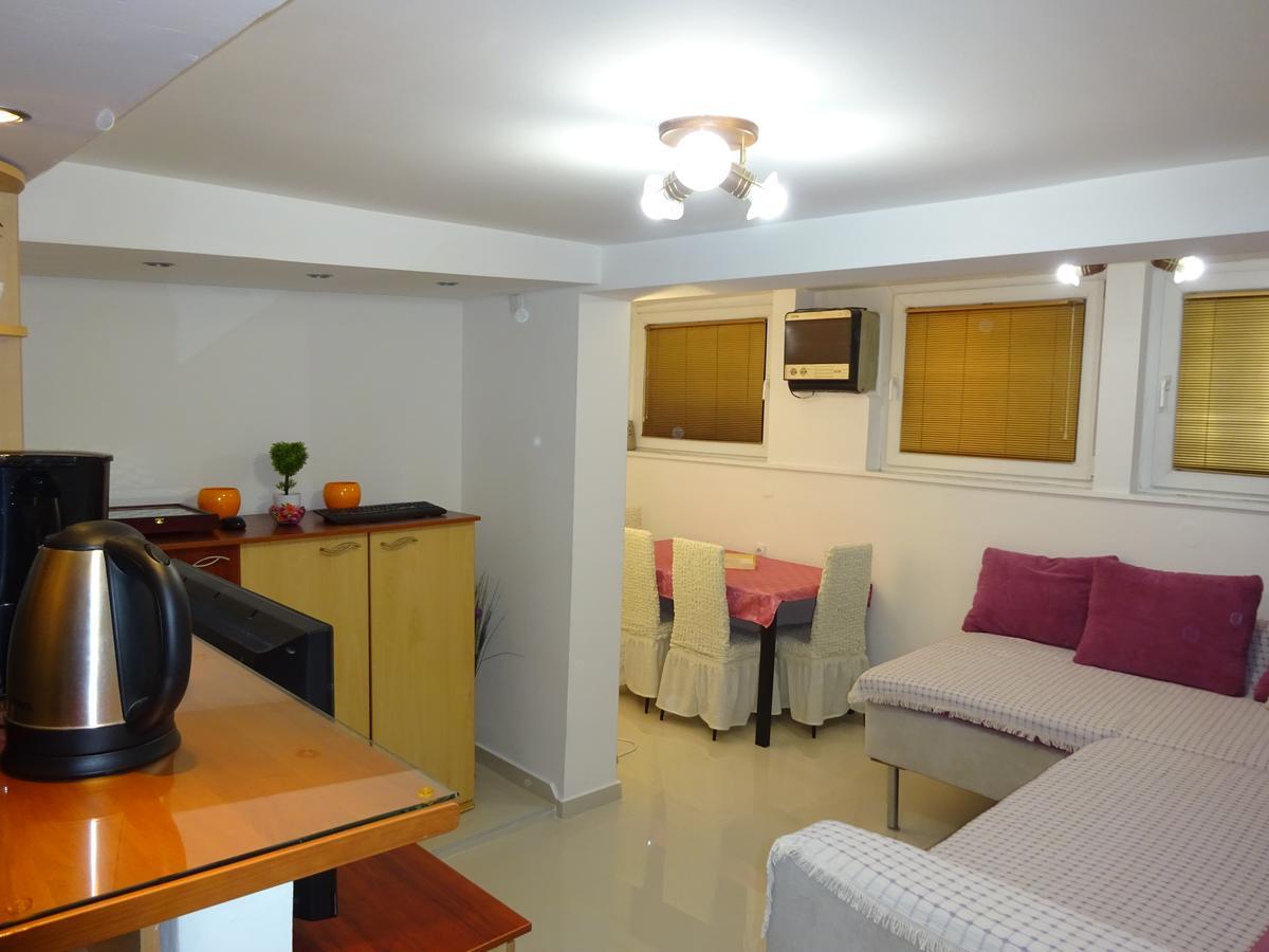 Jasmin White Apartment Skopje Eksteriør bilde