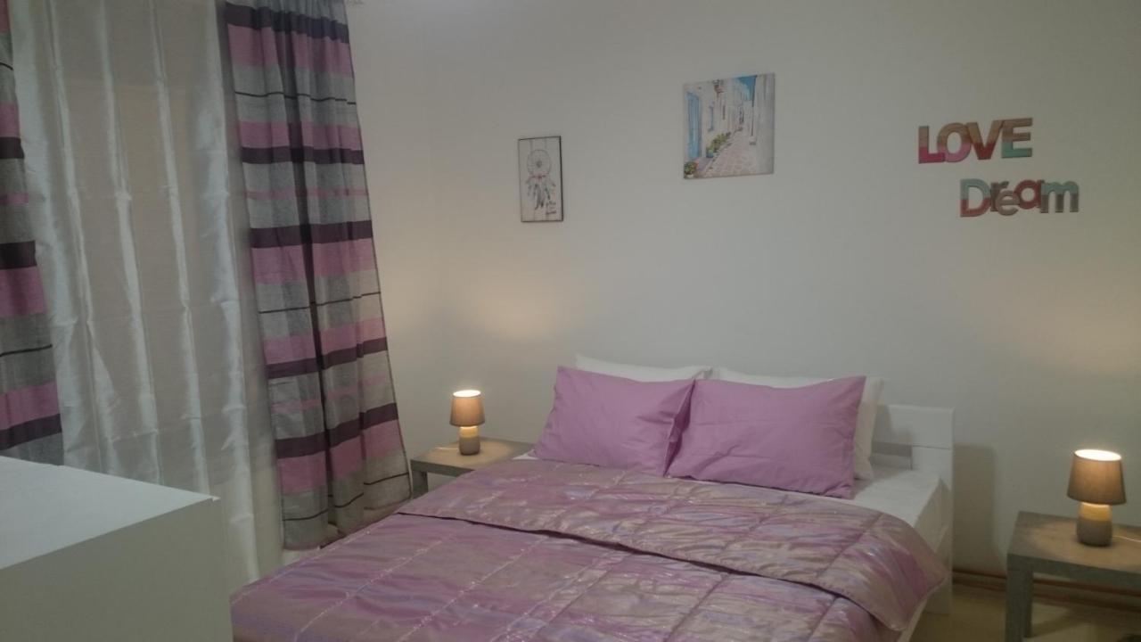 Jasmin White Apartment Skopje Eksteriør bilde