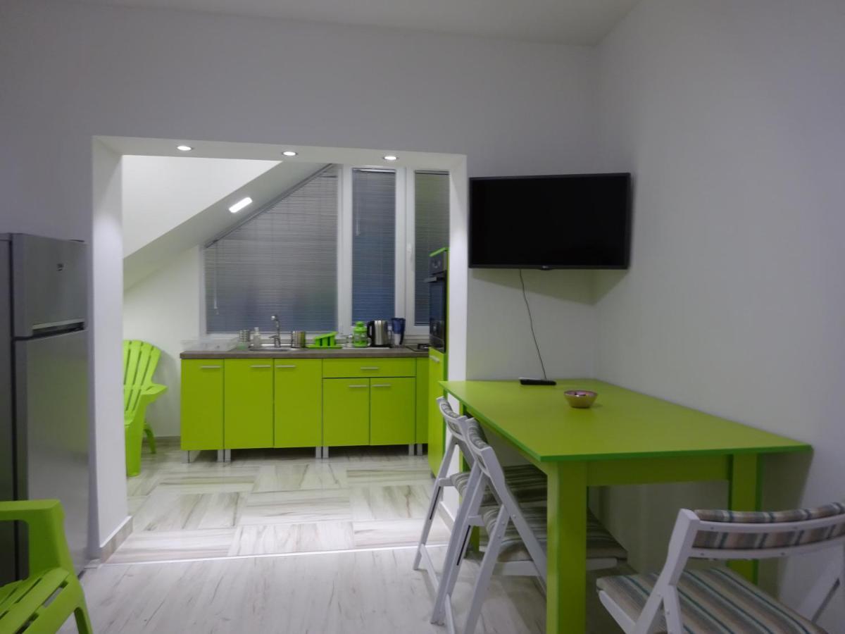 Jasmin White Apartment Skopje Eksteriør bilde
